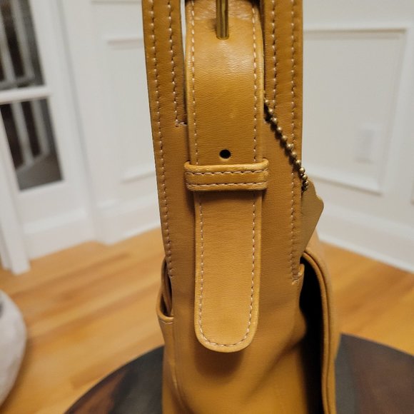 Coach Tan Leather Shoulder Bag - Picture 5 of 10